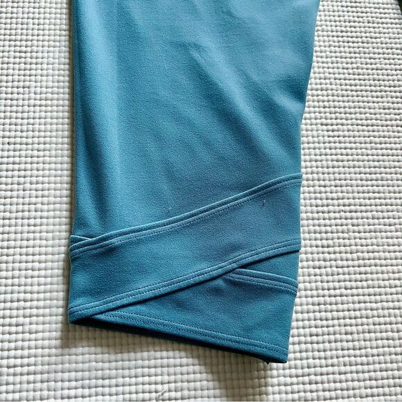 ATHLETA Elation Pirouette 1X Tights 7/8 Waist  blueYoga Pants Workout Leggings - Picture 3 of 16